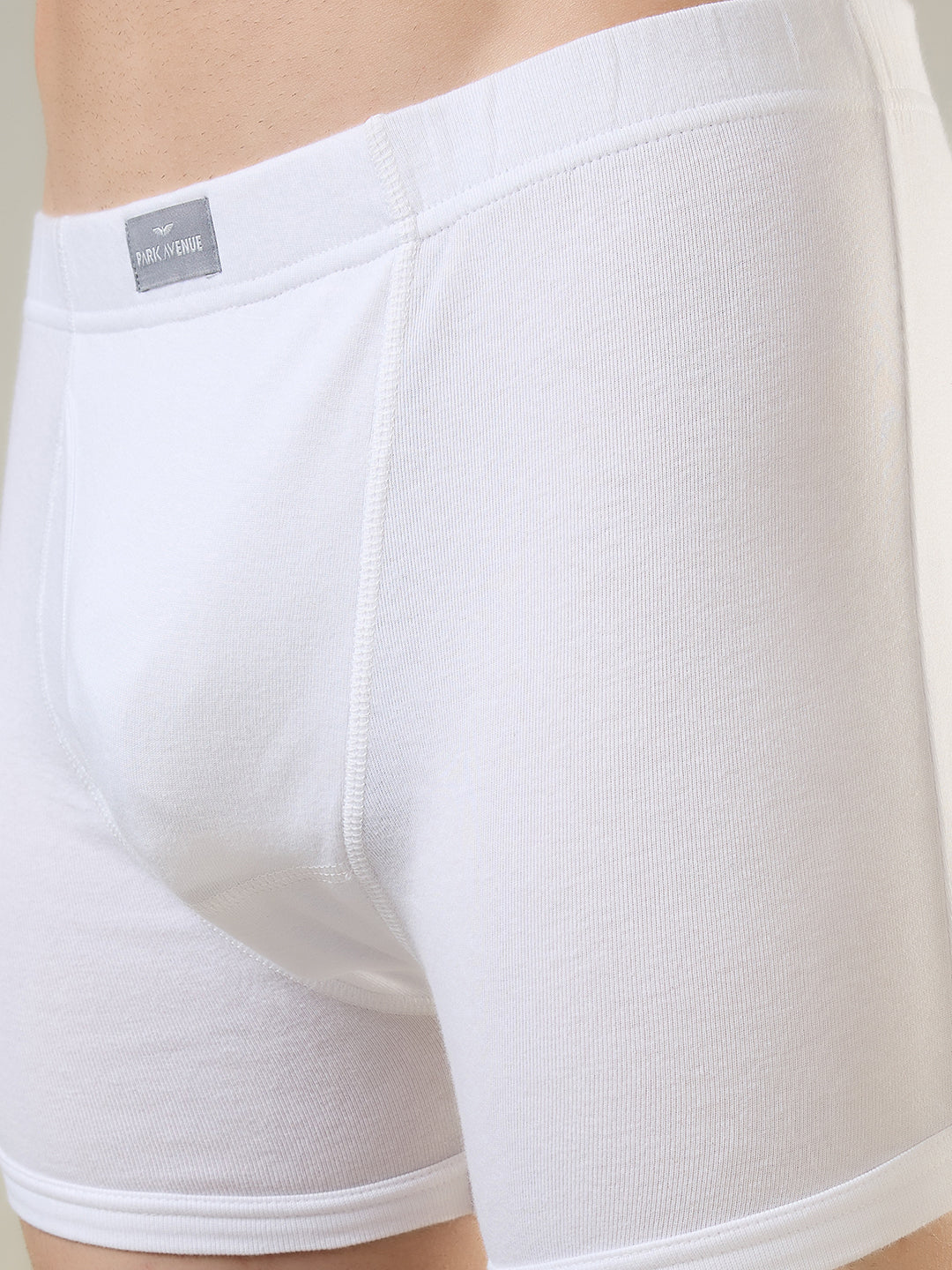 Park Avenue White Trunk