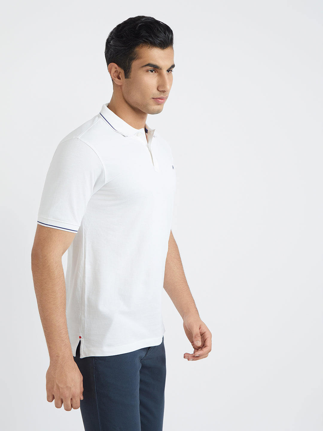 Raymond White Solid Modern Fit Half Sleeve Cotton T-Shirt