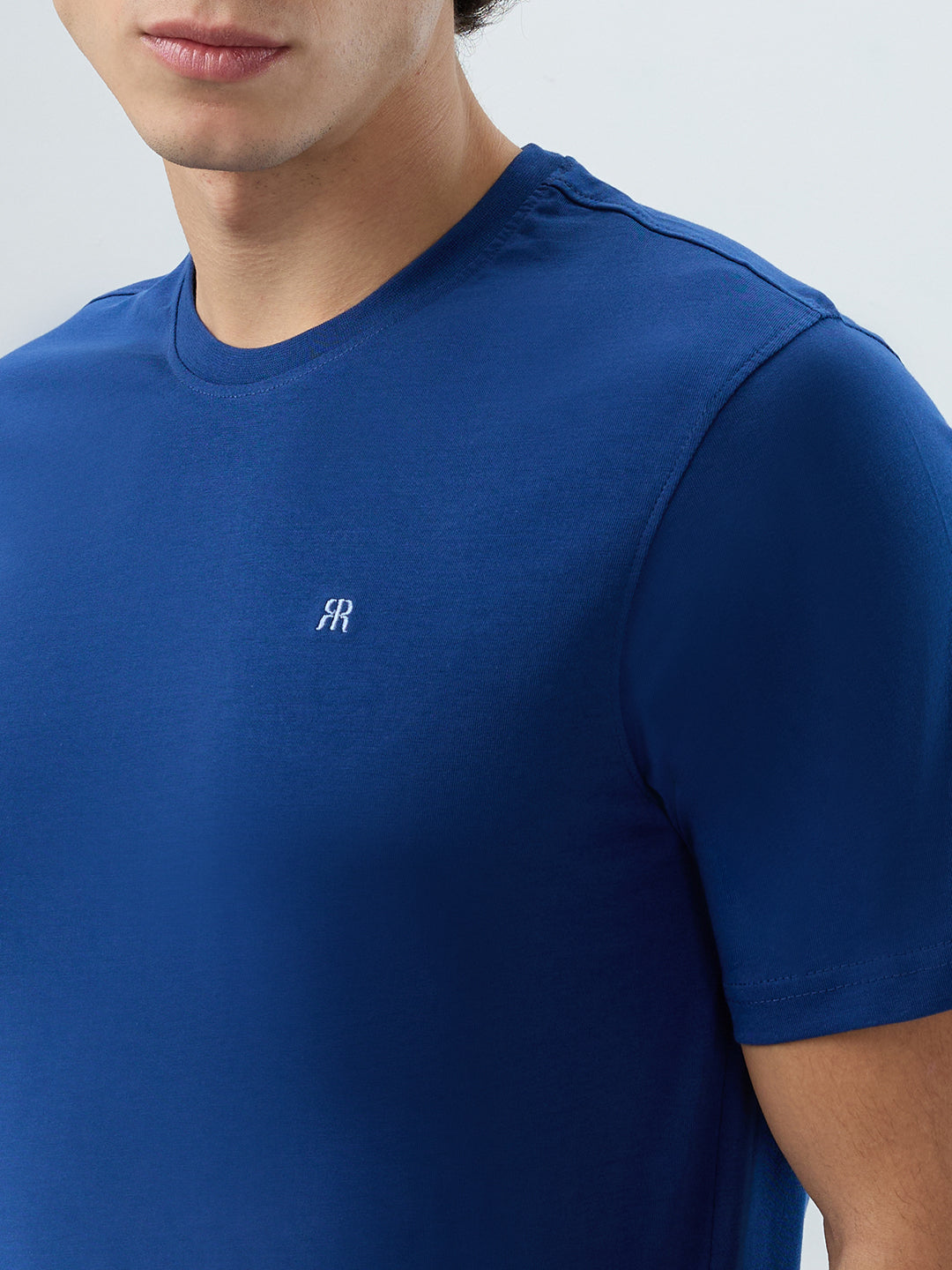 Raymond Men Blue Regular Fit Solid Crew Neck Collar T-shirt