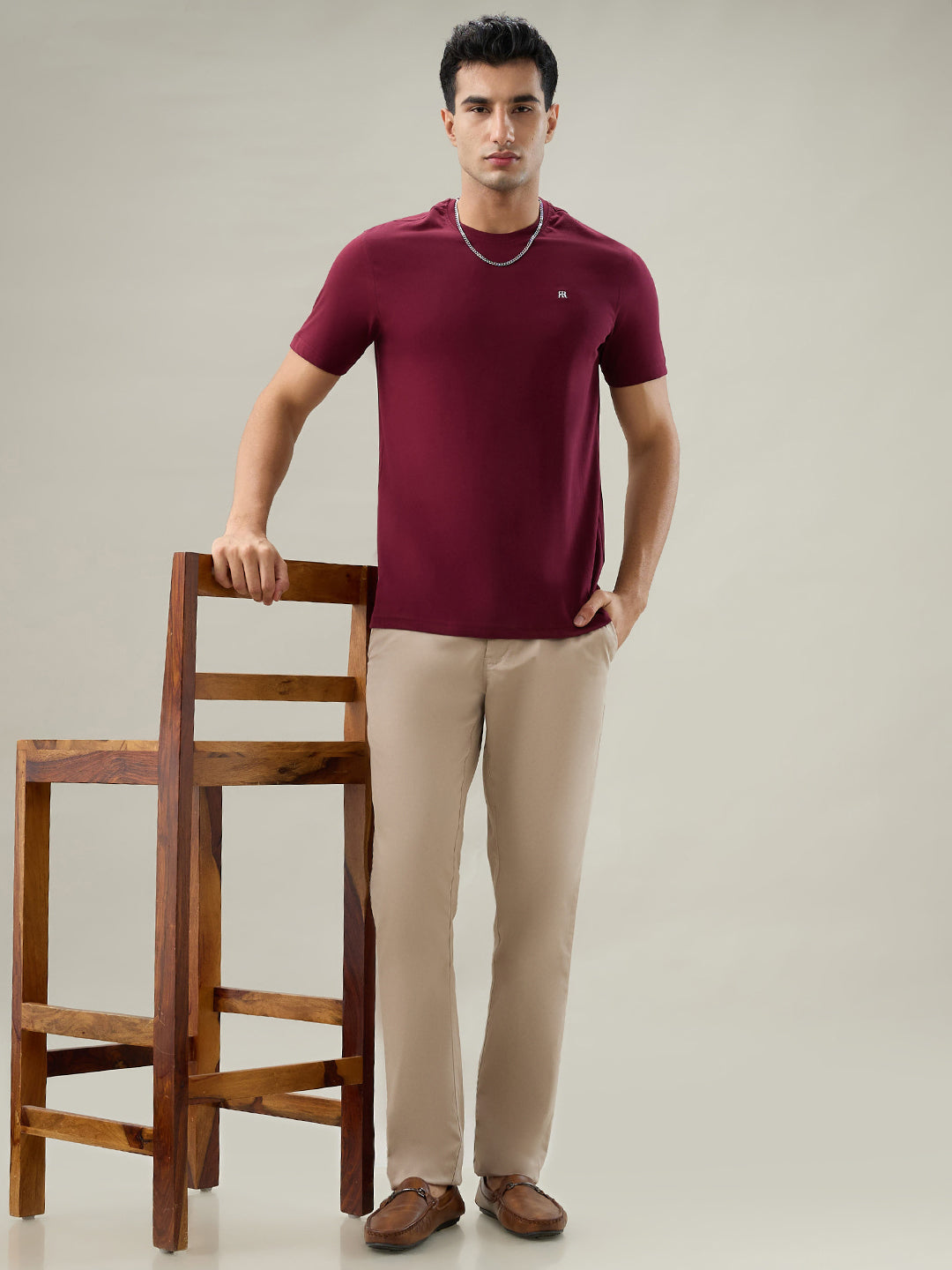 Raymond Men Maroon Regular Fit Solid Crew Neck Collar T-Shirt