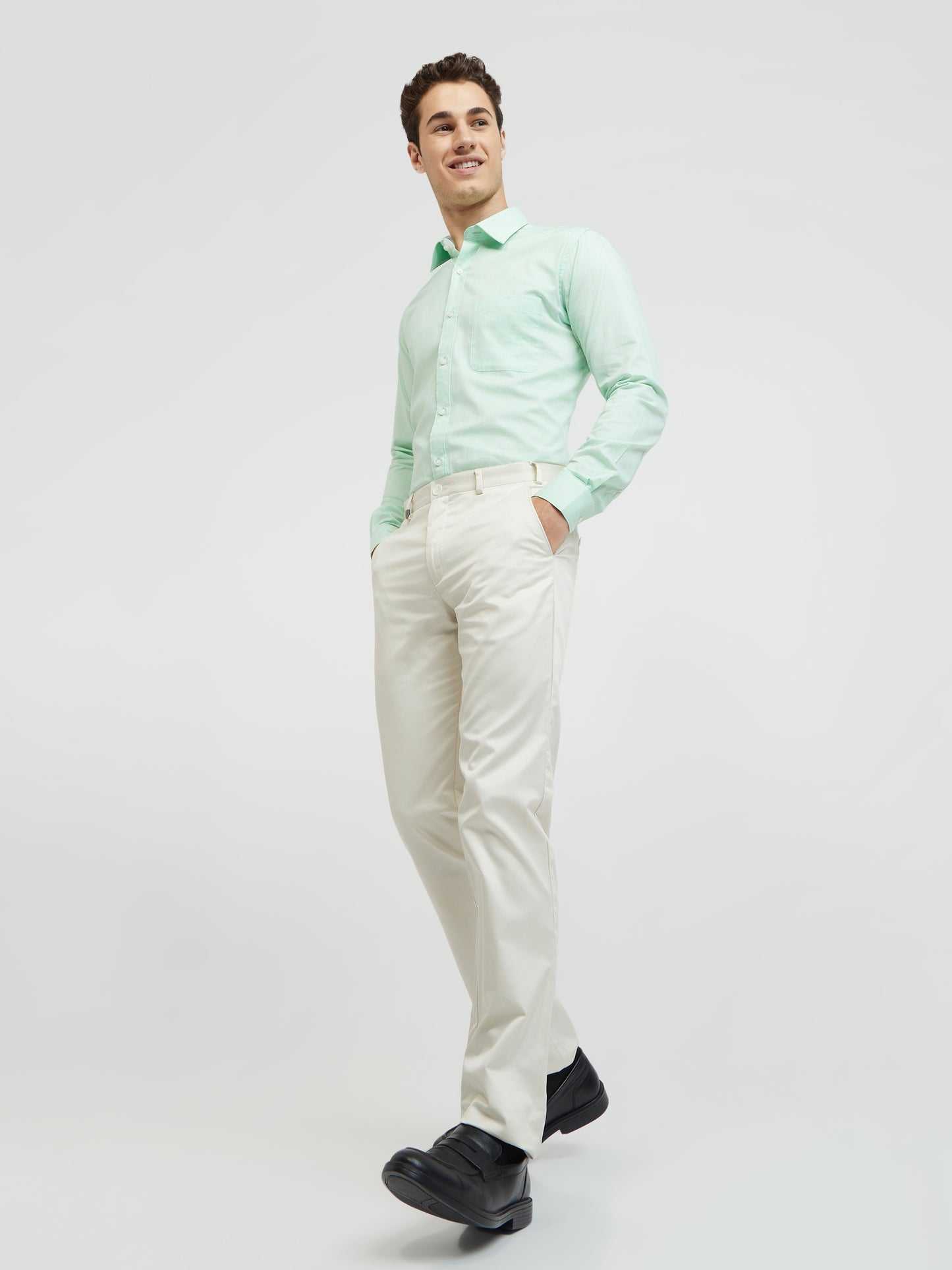 Raymond Green Checks Slim Fit Full Sleeve Cotton Shirt