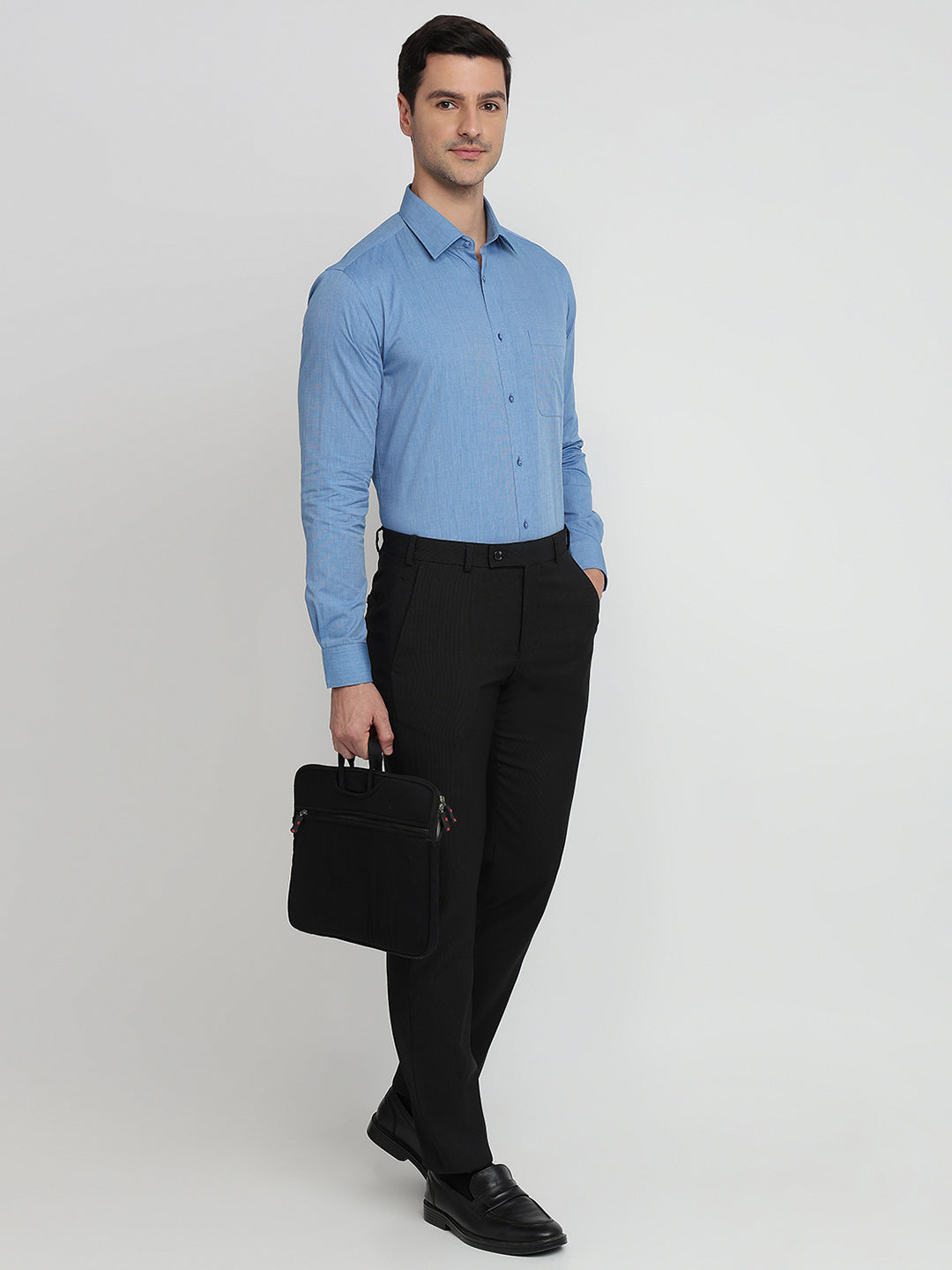 Raymond Men Blue Slim Fit Solid Formal Shirt