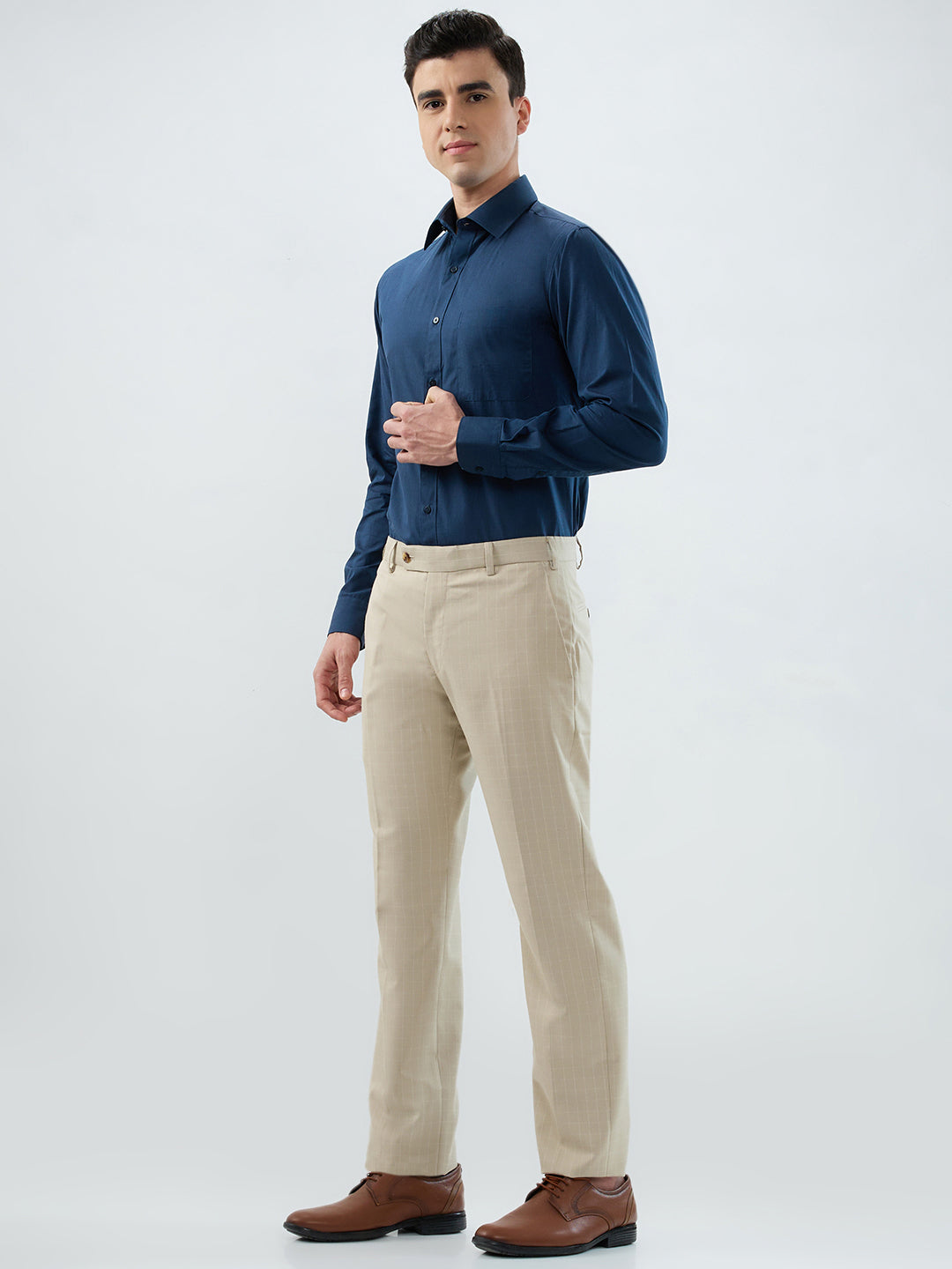Raymond Men Blue Slim Fit Solid Formal Shirt