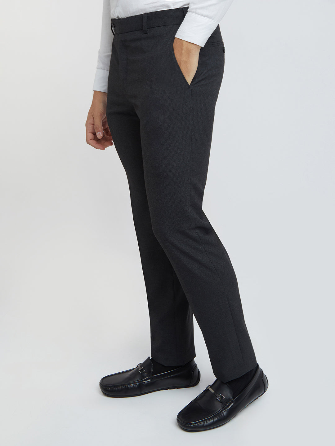Raymond Men Grey Slim Fit Solid Trouser
