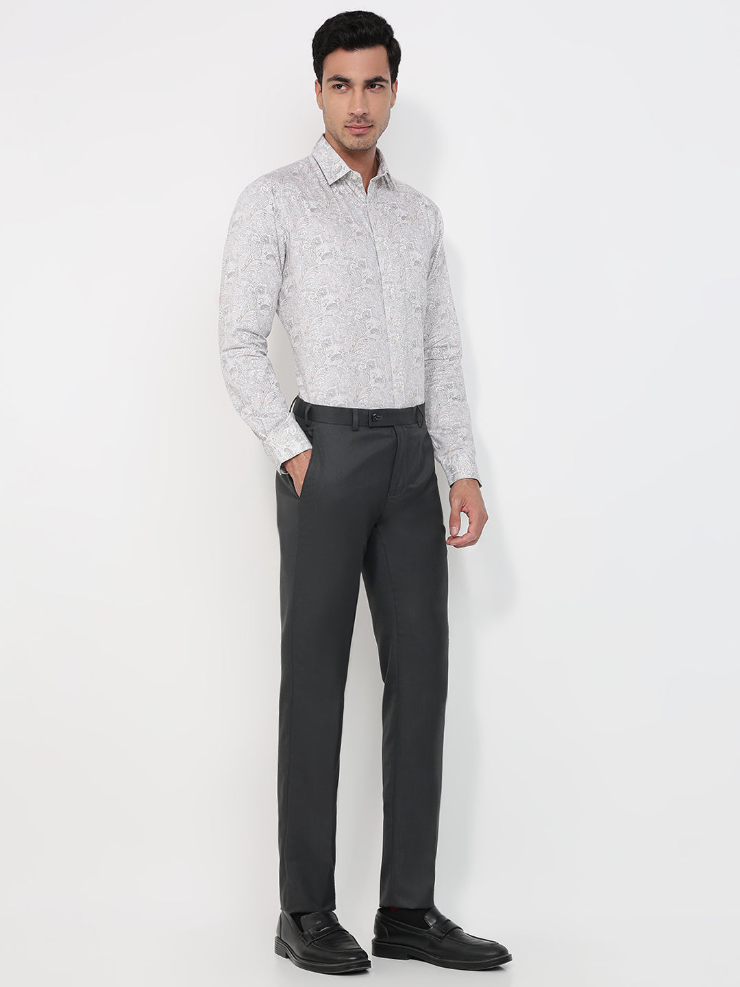 Raymond Men Grey Slim Fit Solid Trouser