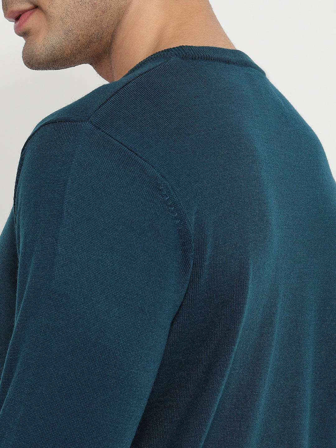 Raymond Men Blue Solid Round Neck Collar Sweatshirt