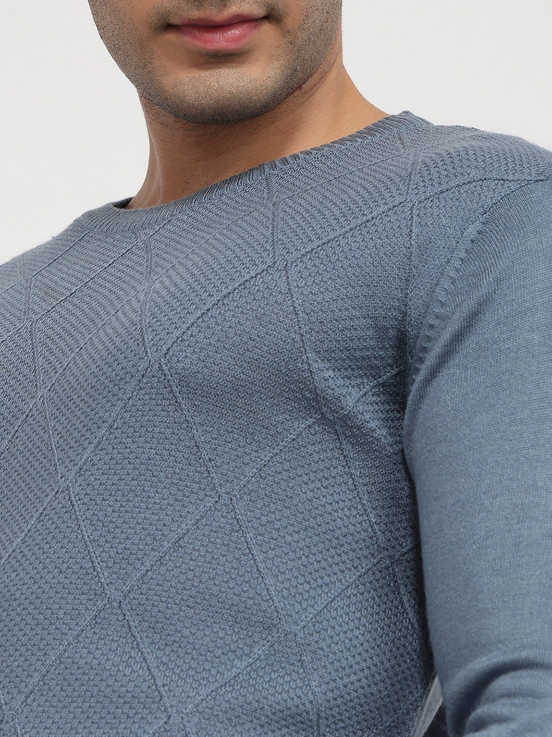 Raymond Men Blue Solid Round Neck Collar Sweatshirt