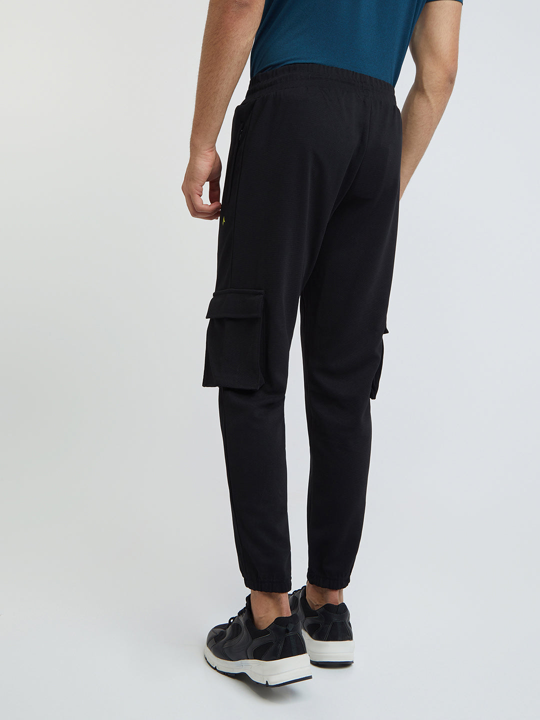 Parx Men Black Solid Jogger Fit Polyester Blend Jogger