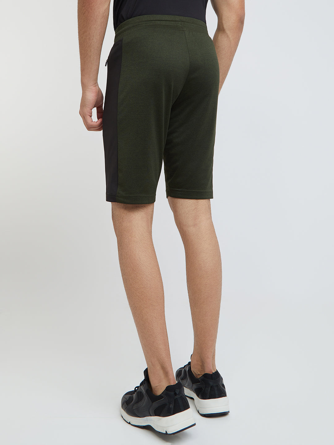 Parx Men Green Regular Fit Cut & Sew Shorts