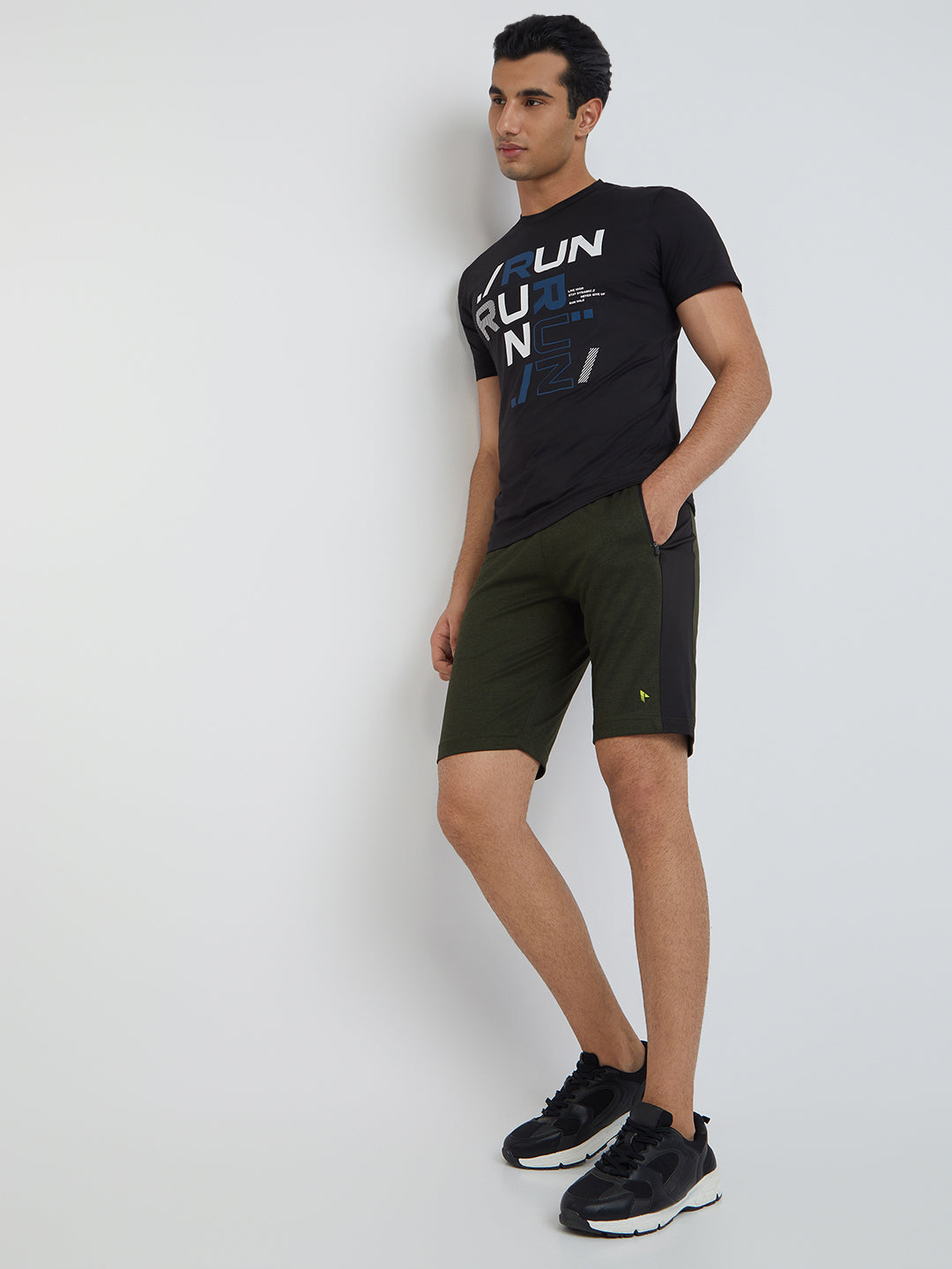 Parx Men Green Regular Fit Cut & Sew Shorts