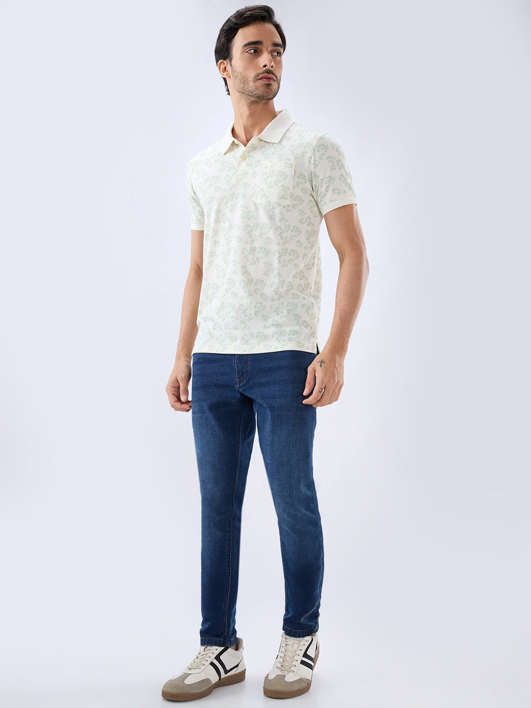 Parx Men White Print Regular Fit T-Shirt