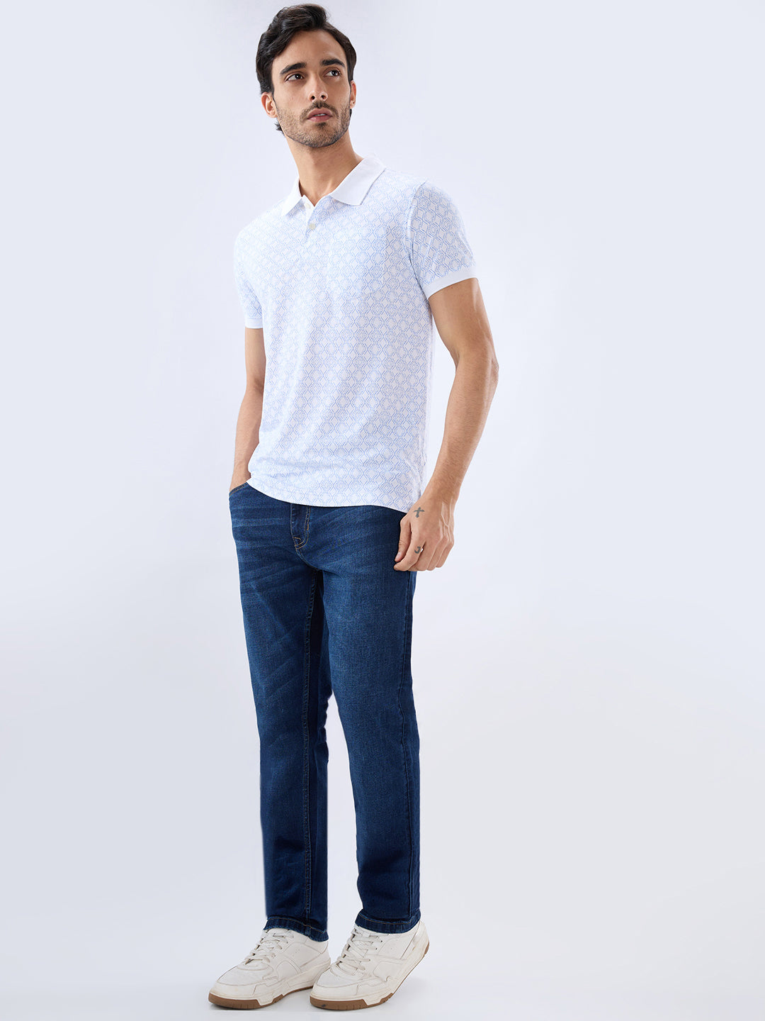 Parx Men White Print Regular Fit T-Shirt
