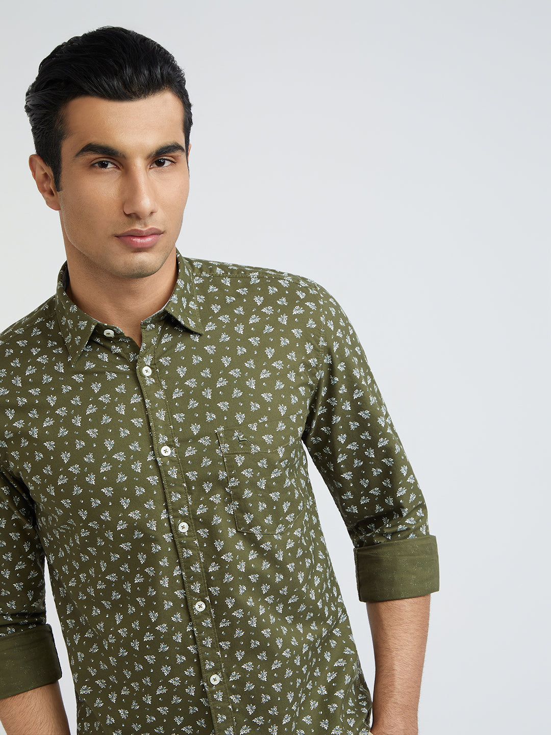 Parx Men Green Printed Slim Fit Full Sleeve Semi Cut Away Collar Shirt