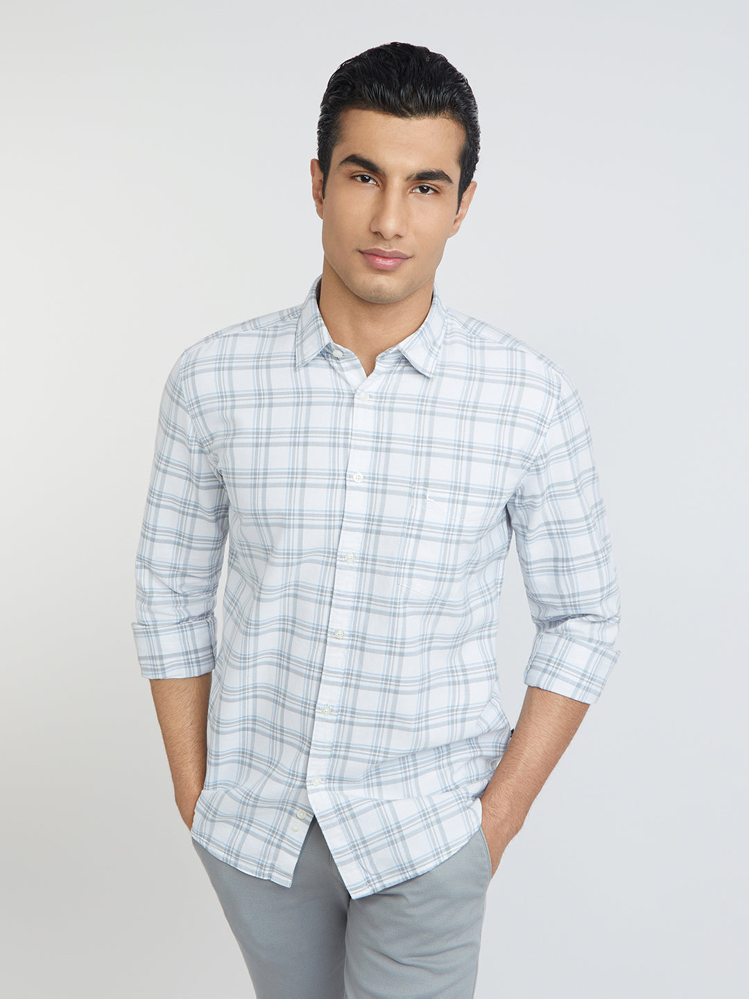 Men White Slim Fit Checks Cotton Full Sleeve Shirts