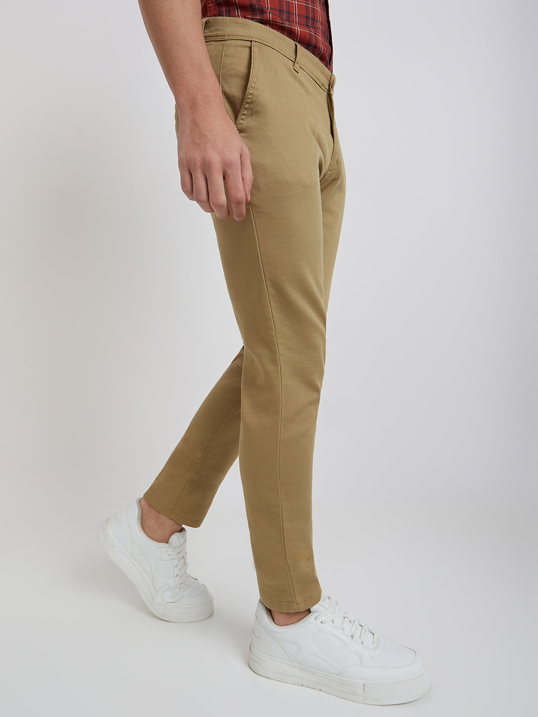 Men Khaki Low Rise Tapered Fit Solid Cotton Blend Trouser