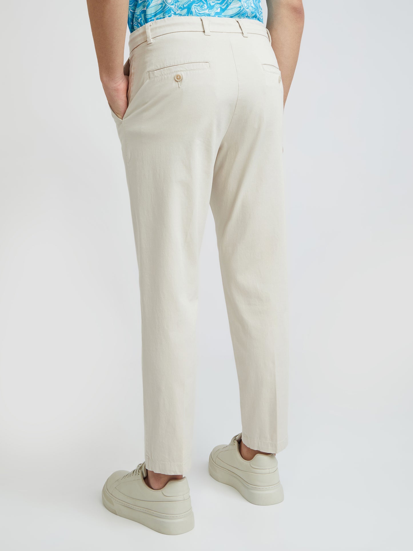 Men Fawn Carrot Fit Solid Cotton Blend Trouser