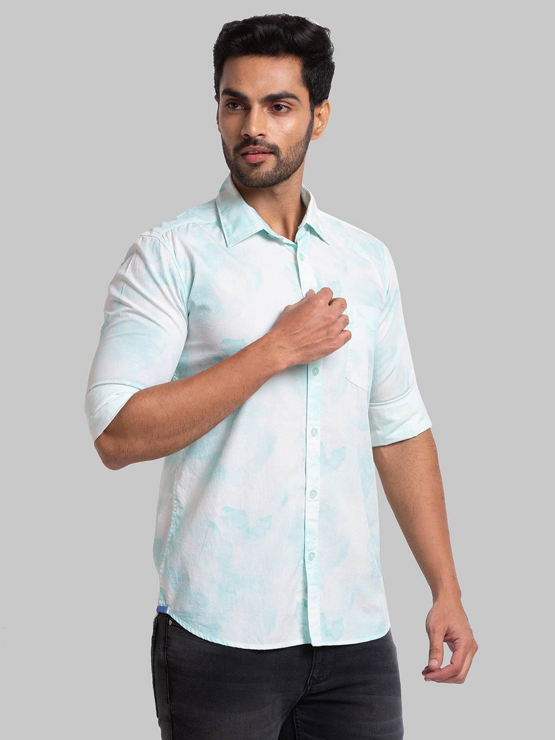 Men Slim Fit Light Green Shirt