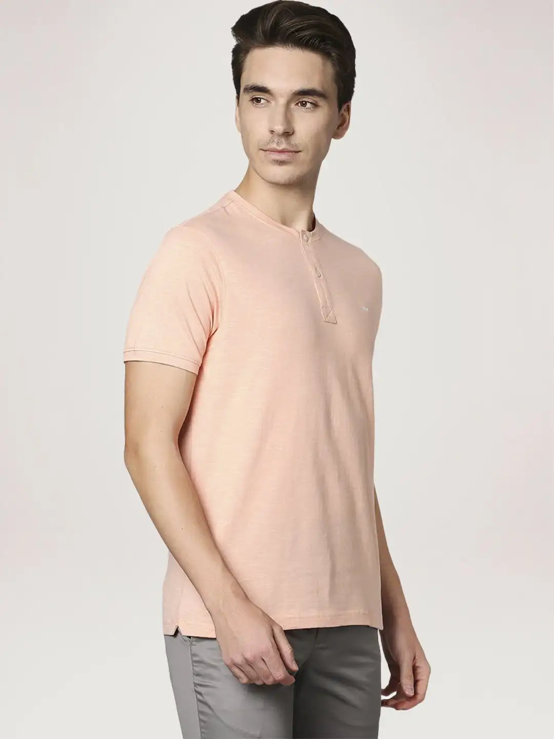Park Avenue Men Medium Red Solid Slim Fit Casual T-Shirt