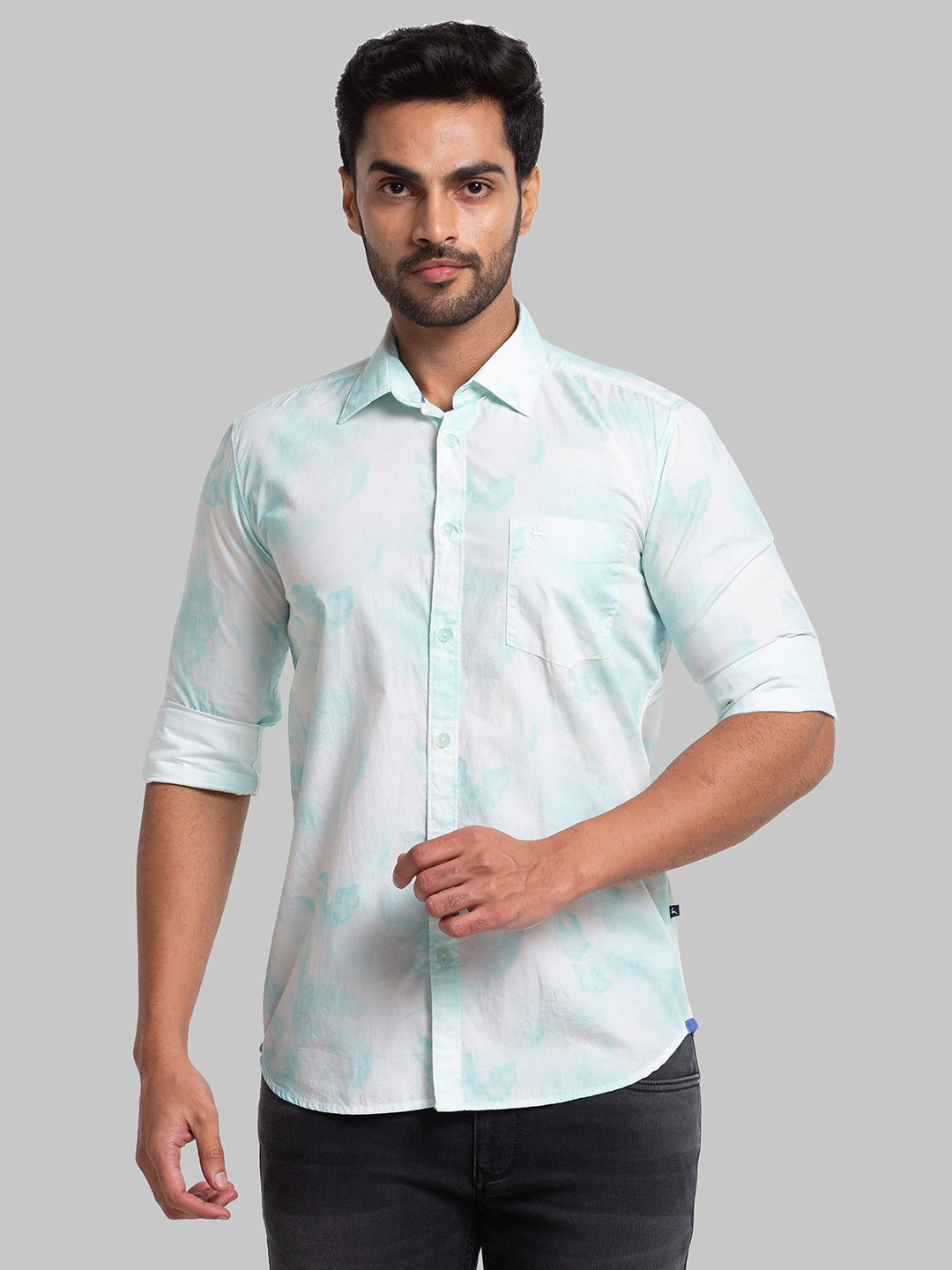 Men Slim Fit Light Green Shirt