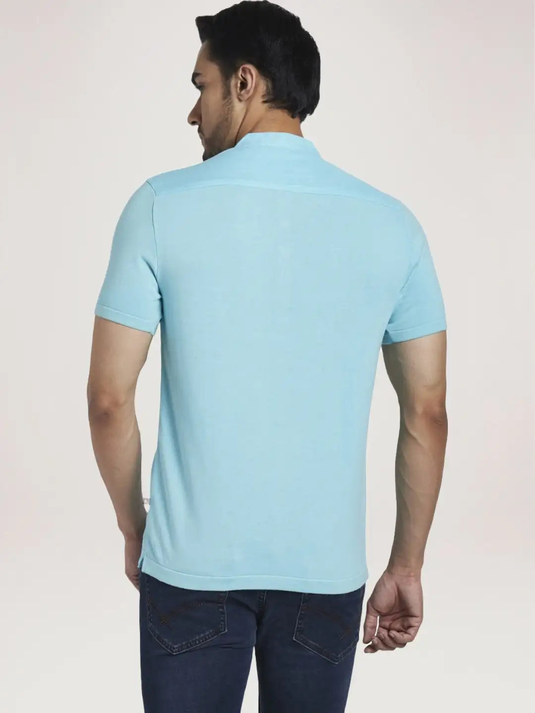 Parx Men Light Blue Solid Regular Fit Casual T-Shirt