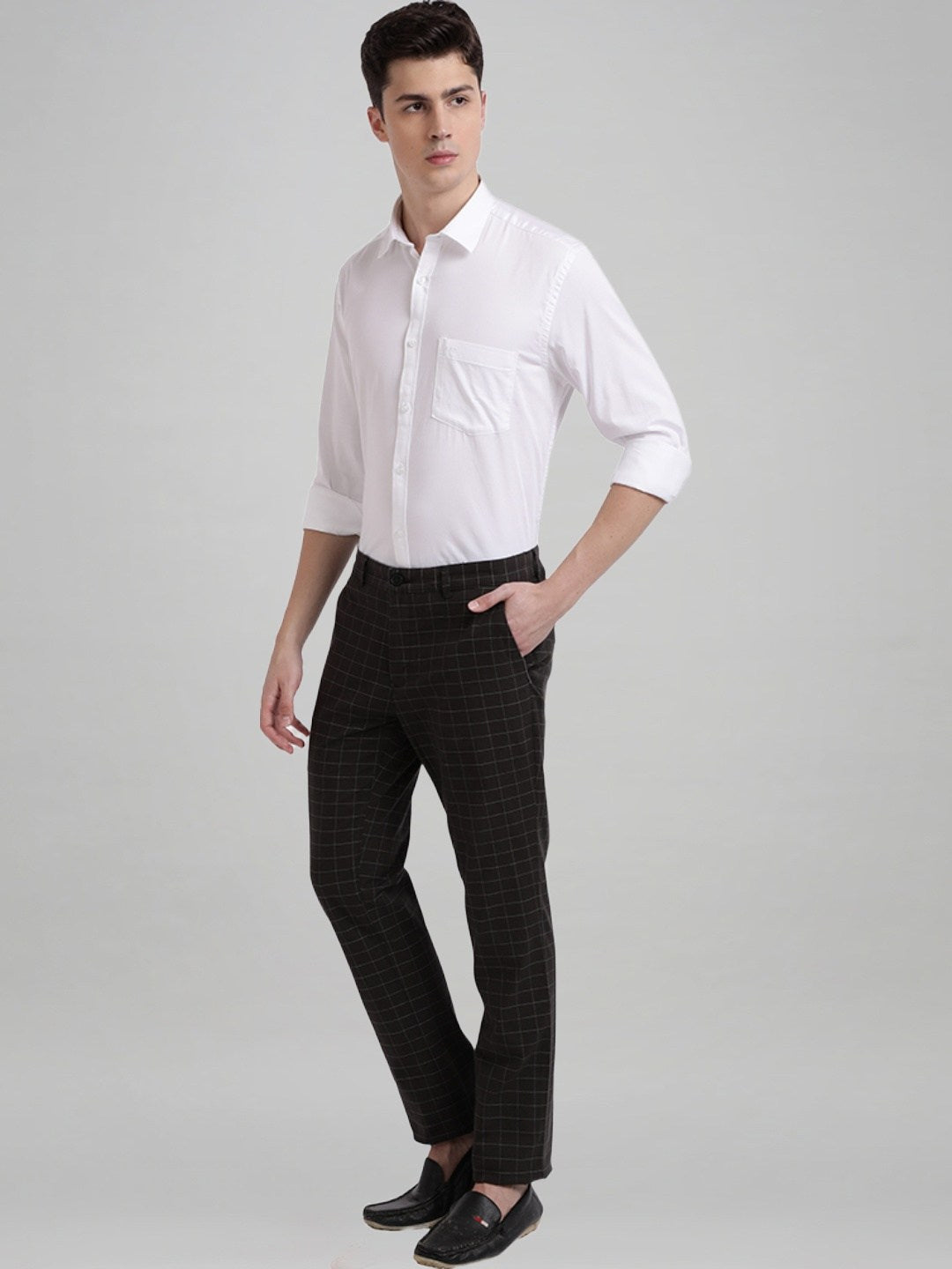 Colorplus Men Dark Green Solid Regular Fit Casual chinos
