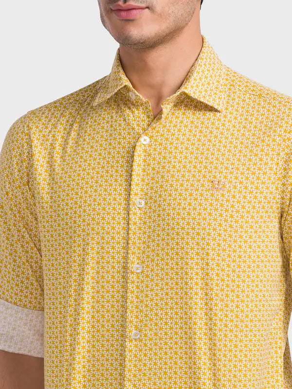 Men Tailored Fit Green Shirt