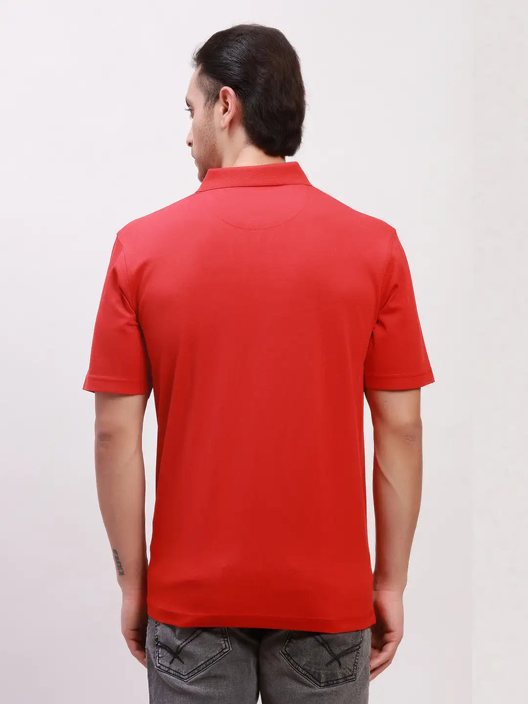 Colorplus Men White Solid Classic Fit Cotton T-Shirt