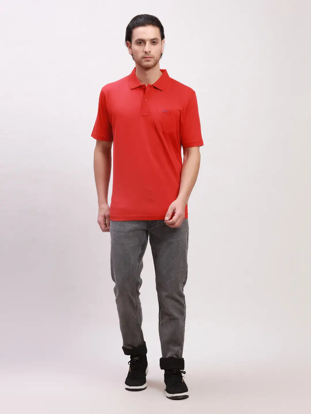 Colorplus Men White Solid Classic Fit Cotton T-Shirt