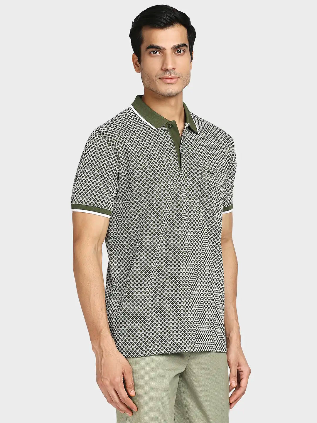 Men Tailored Fit Medium Maroon Polo