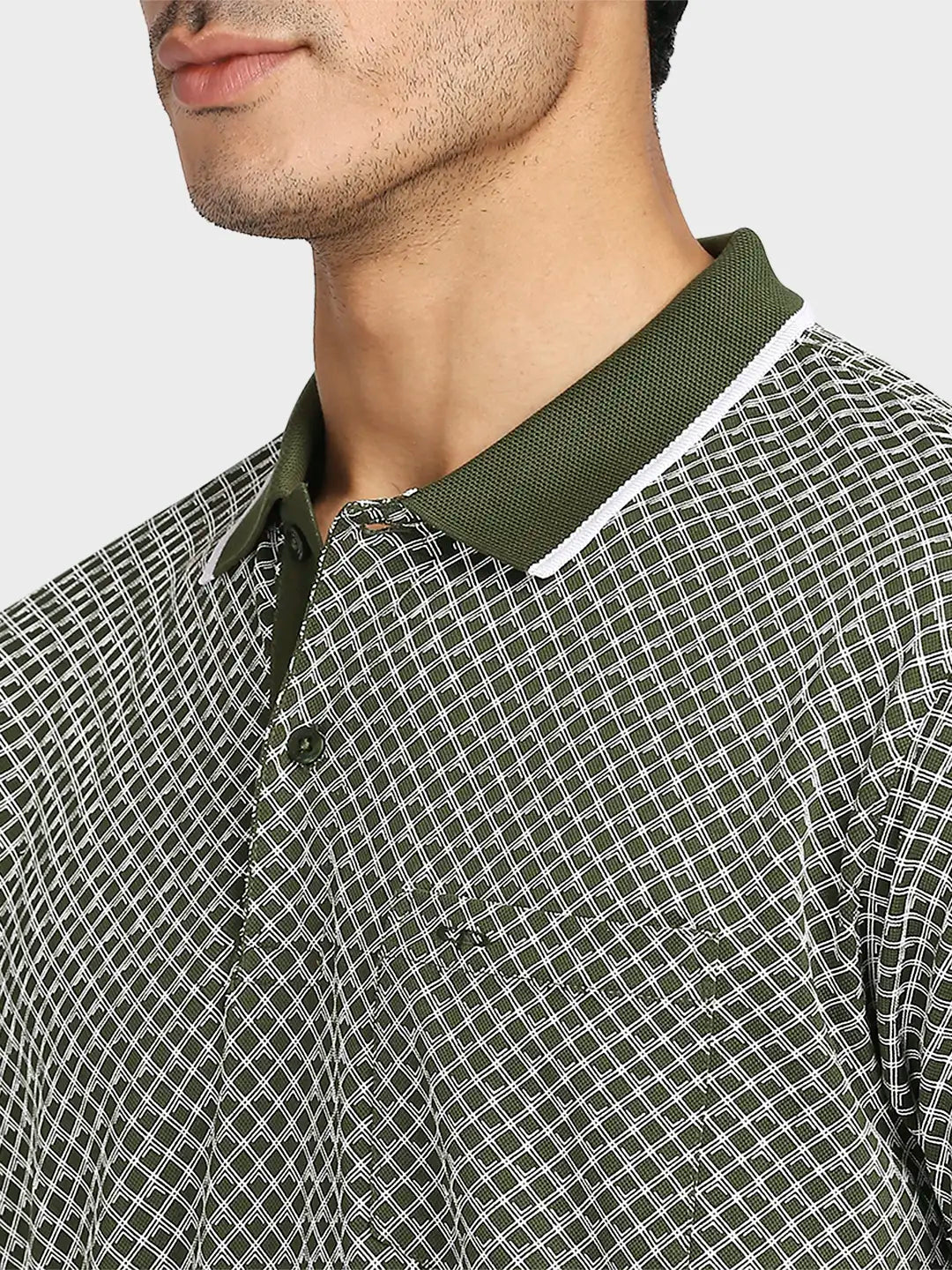 Men Tailored Fit Medium Maroon Polo