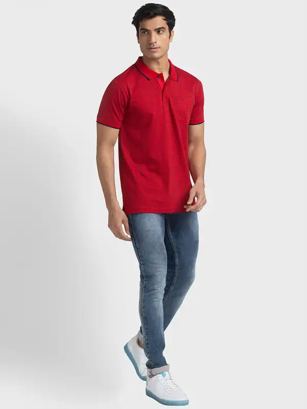 Men Tailored Fit Red T-Shirts