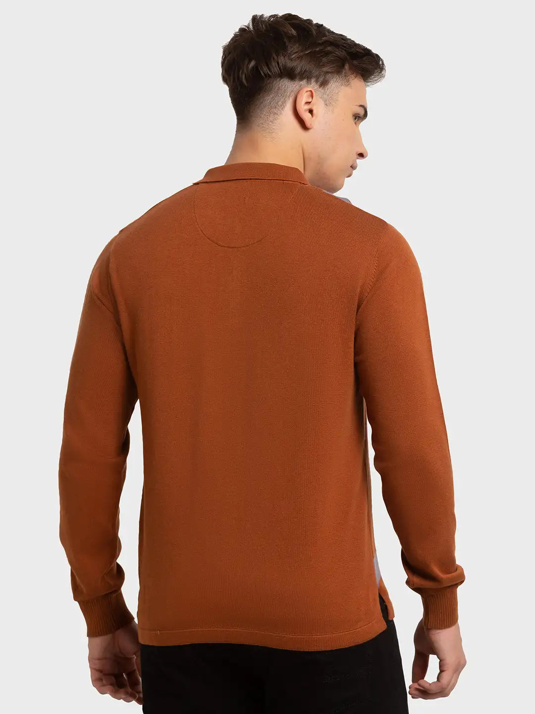 Men Tailored Fit Light Grey T-Shirt & Polo