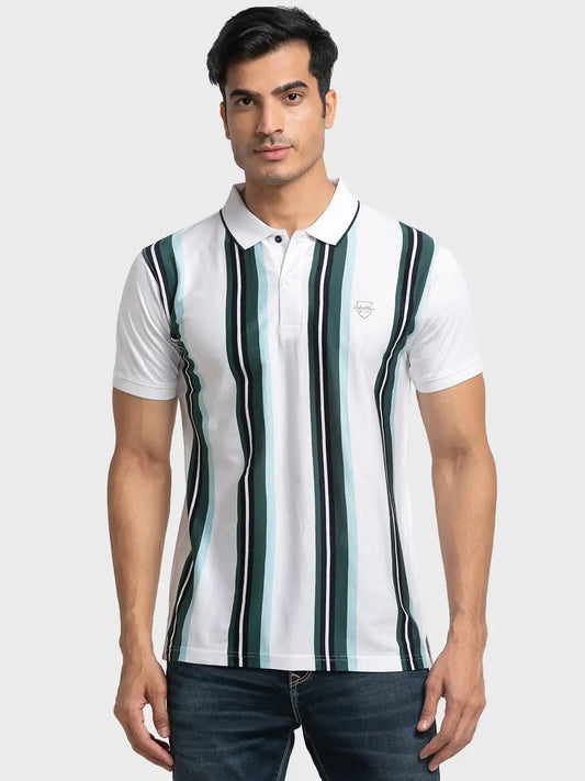 Men Tailored Fit Maroon T-Shirt & Polo