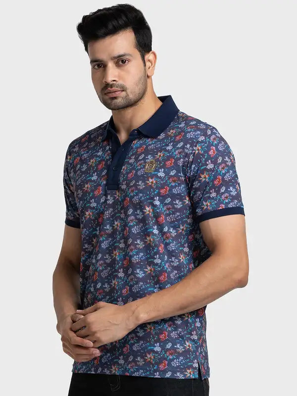 Men Tailored Fit Maroon T-Shirts