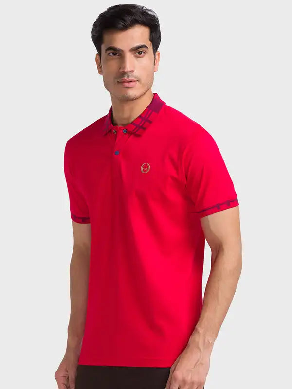 Men Tailored Fit White T-Shirts