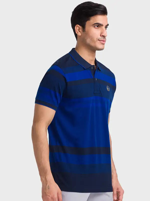 Men Tailored Fit Red T-Shirts
