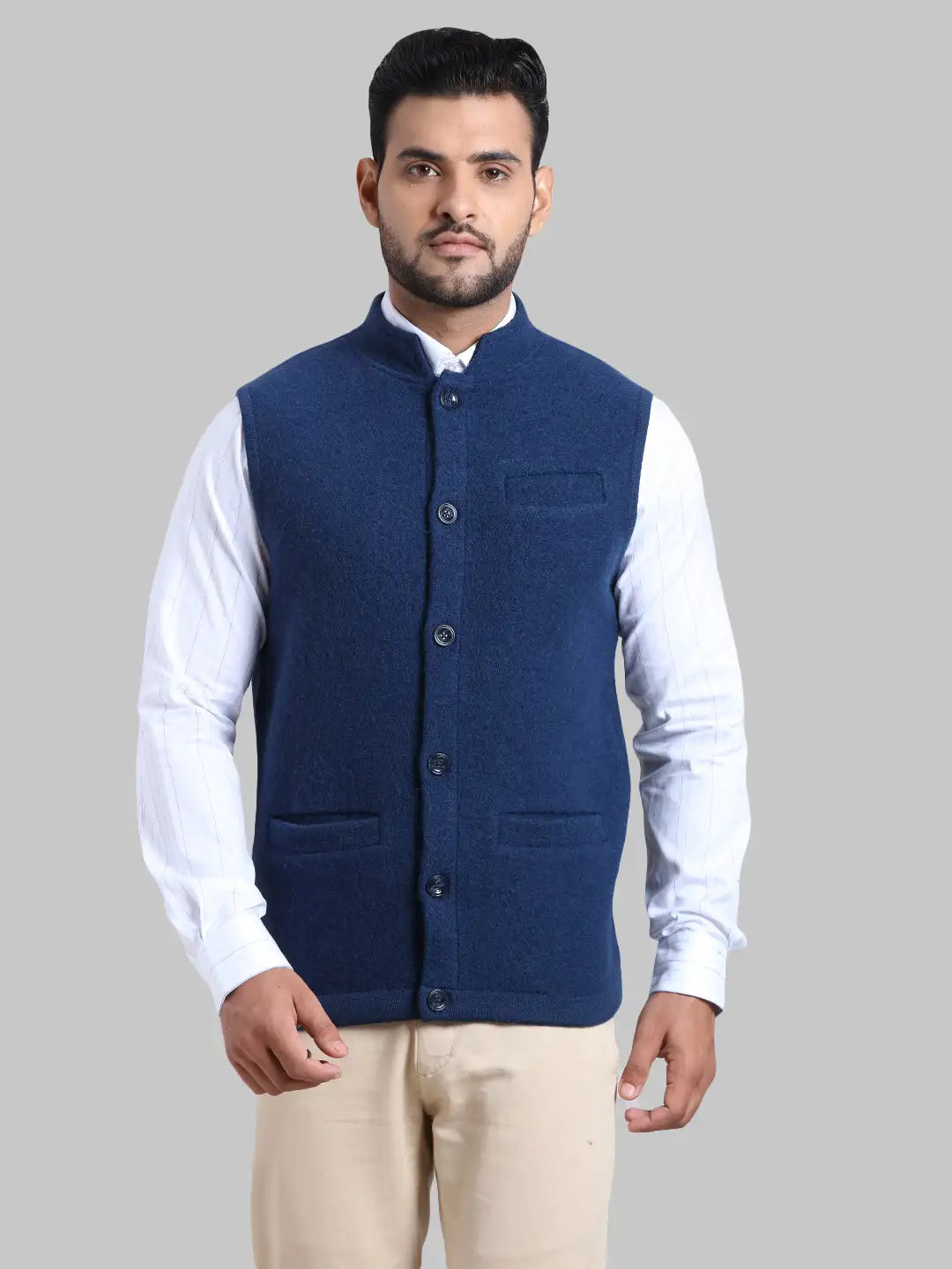 Mens 1500s tight fitting sleeveless jacket clearance
