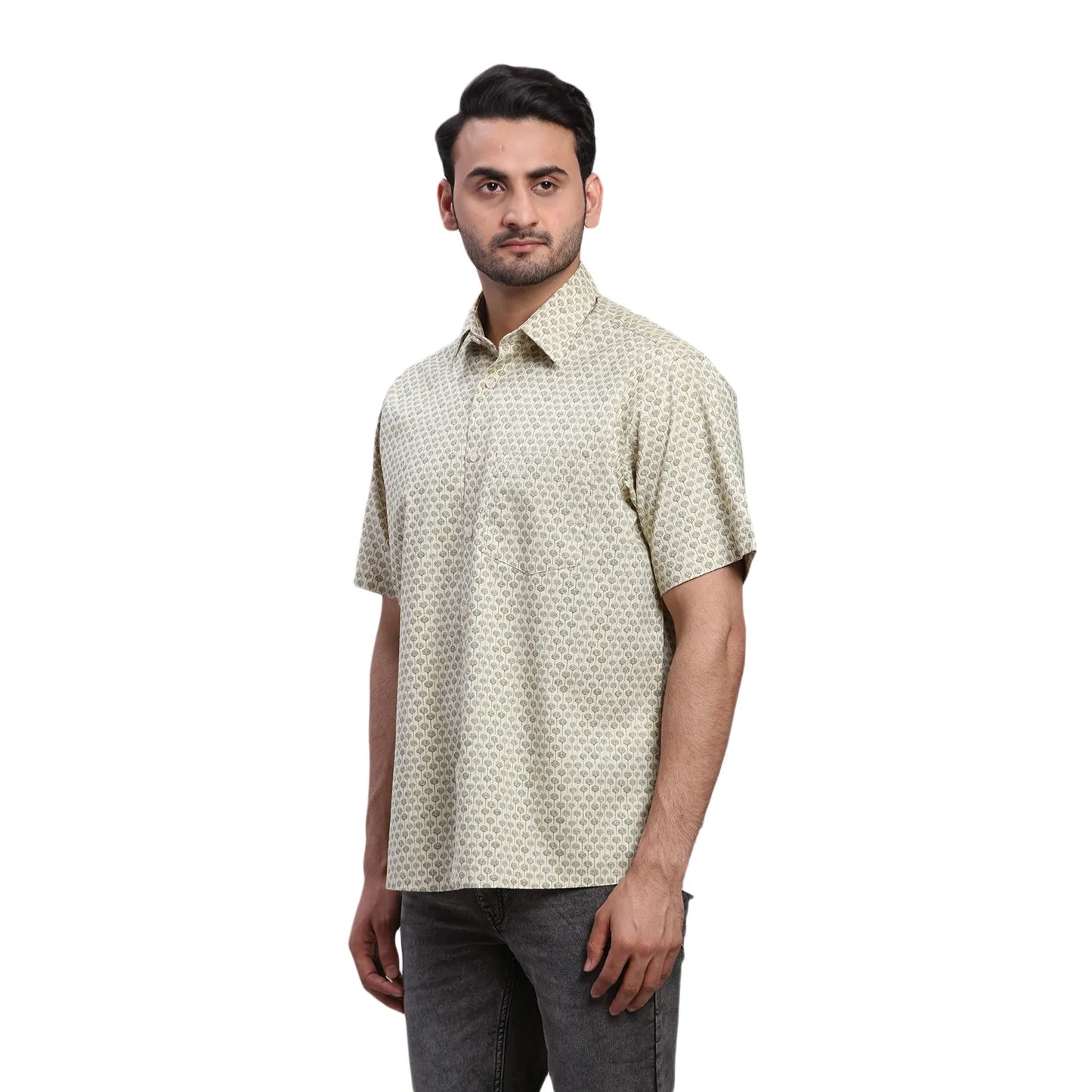 ColorPlus Men Violet Print Comfort Fit Cotton Half Sleeve Shirt