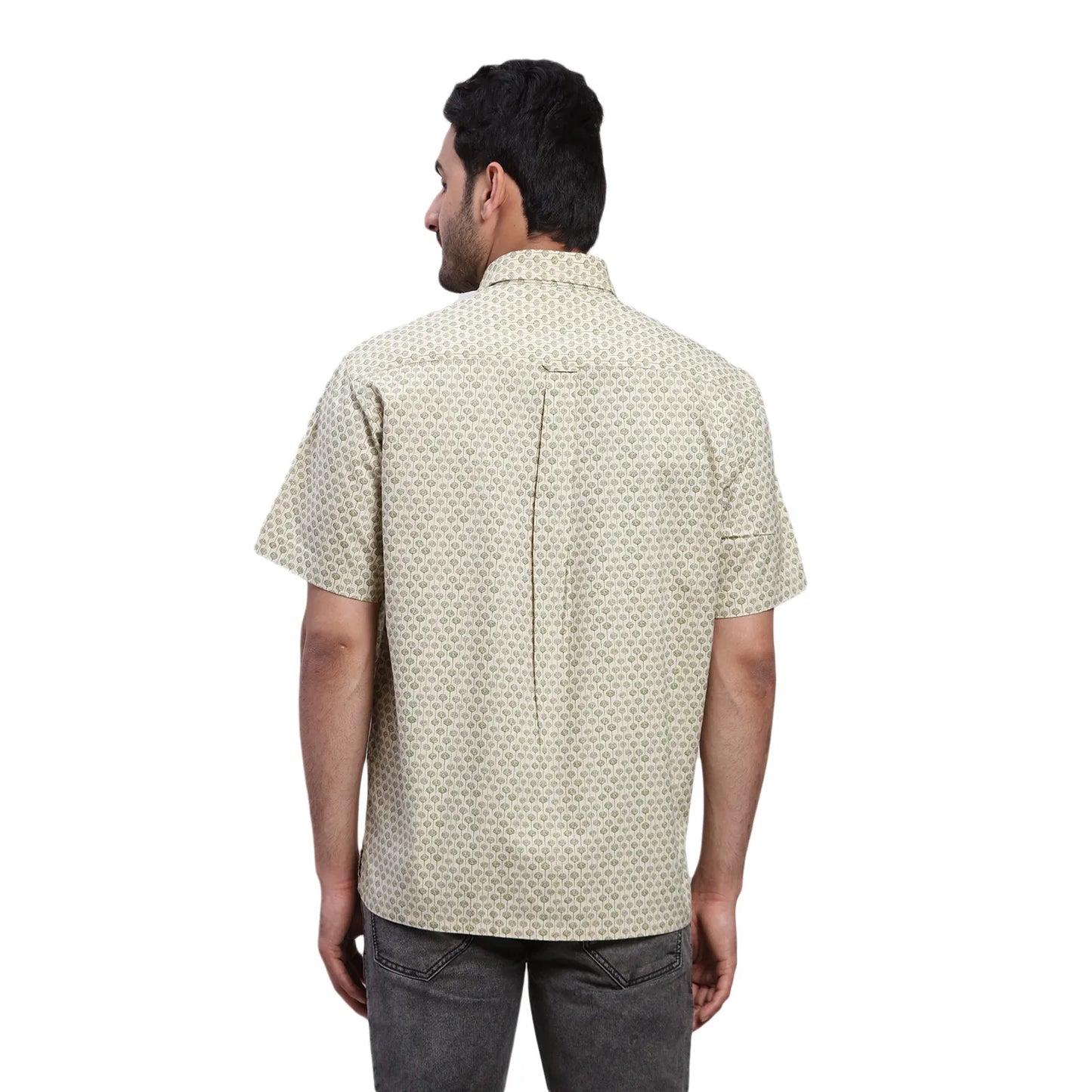 ColorPlus Men Violet Print Comfort Fit Cotton Half Sleeve Shirt