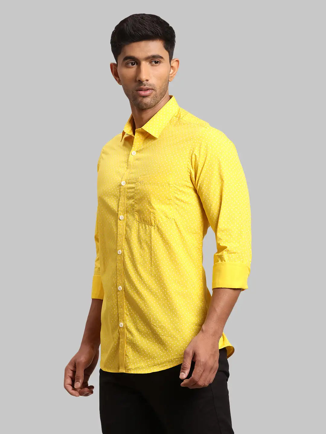 Men Contemporary Fit Medium Red Shirt