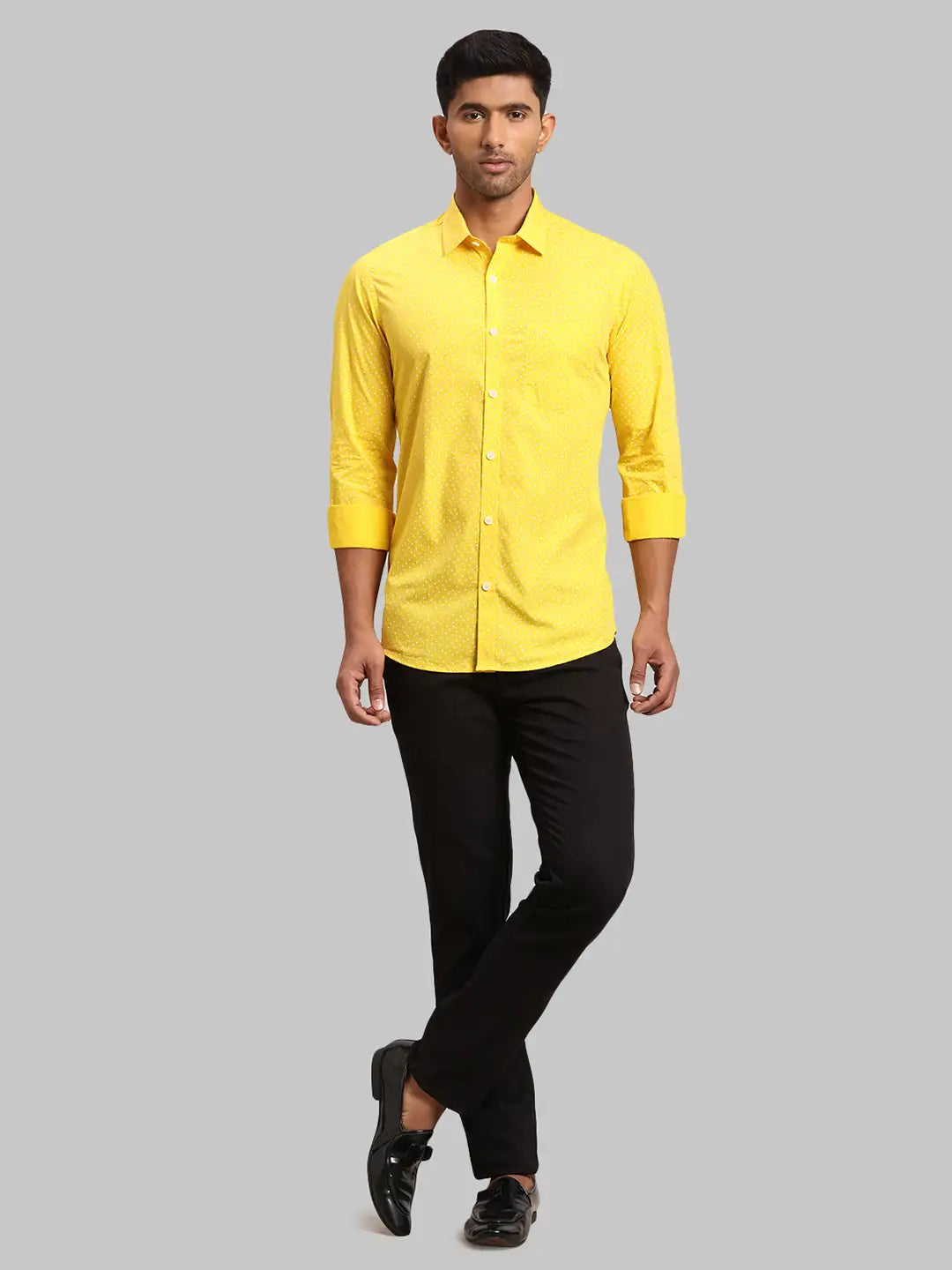 Men Contemporary Fit Medium Red Shirt