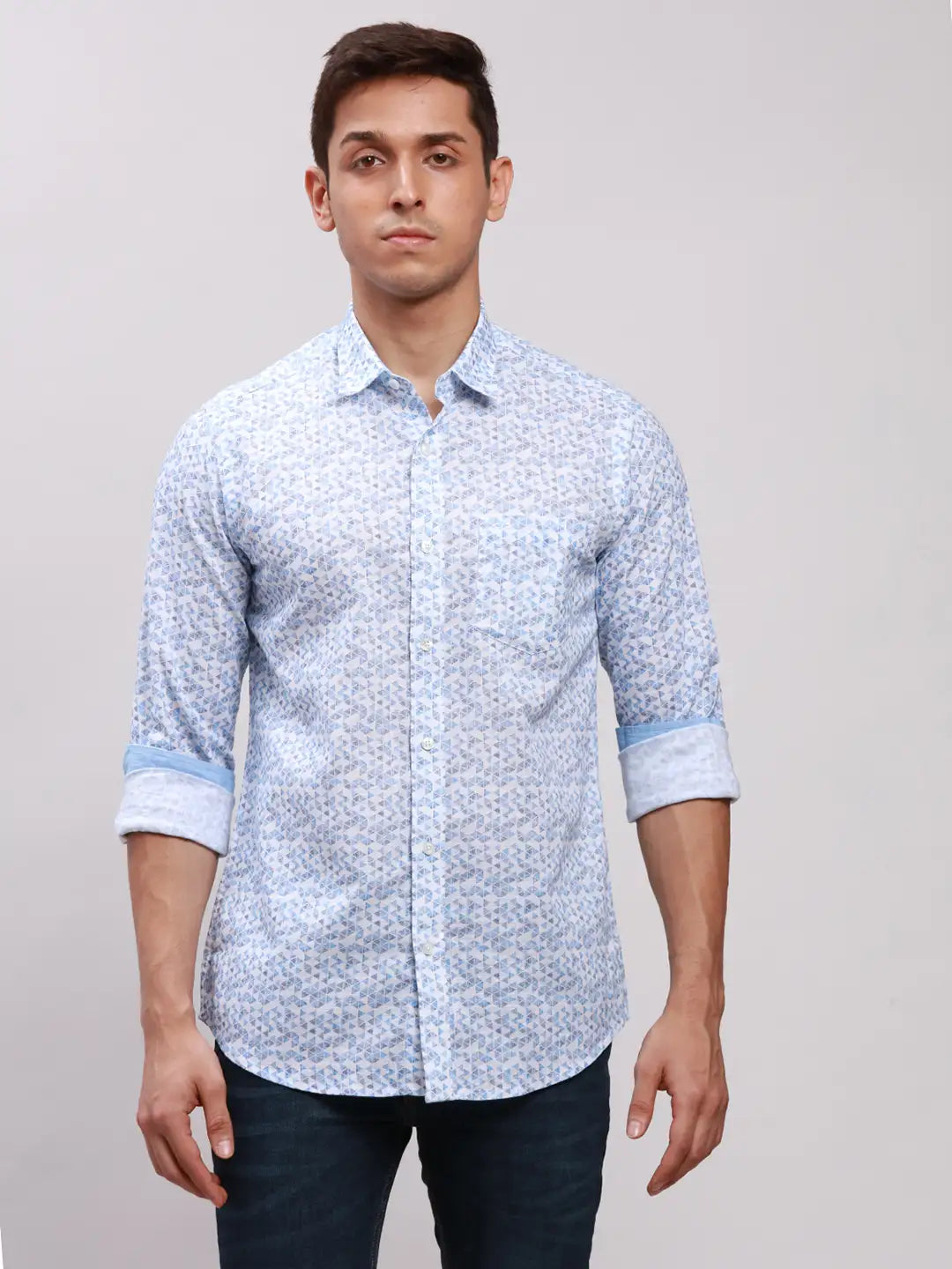 ColorPlus Men Blue Checks Tailored Fit Cotton Full Sleeve Cut Away Collar Shirt