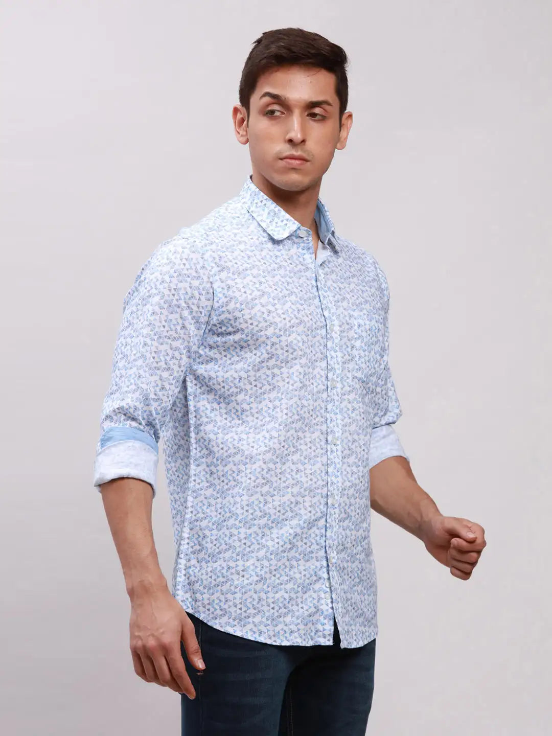 ColorPlus Men Blue Checks Tailored Fit Cotton Full Sleeve Cut Away Collar Shirt
