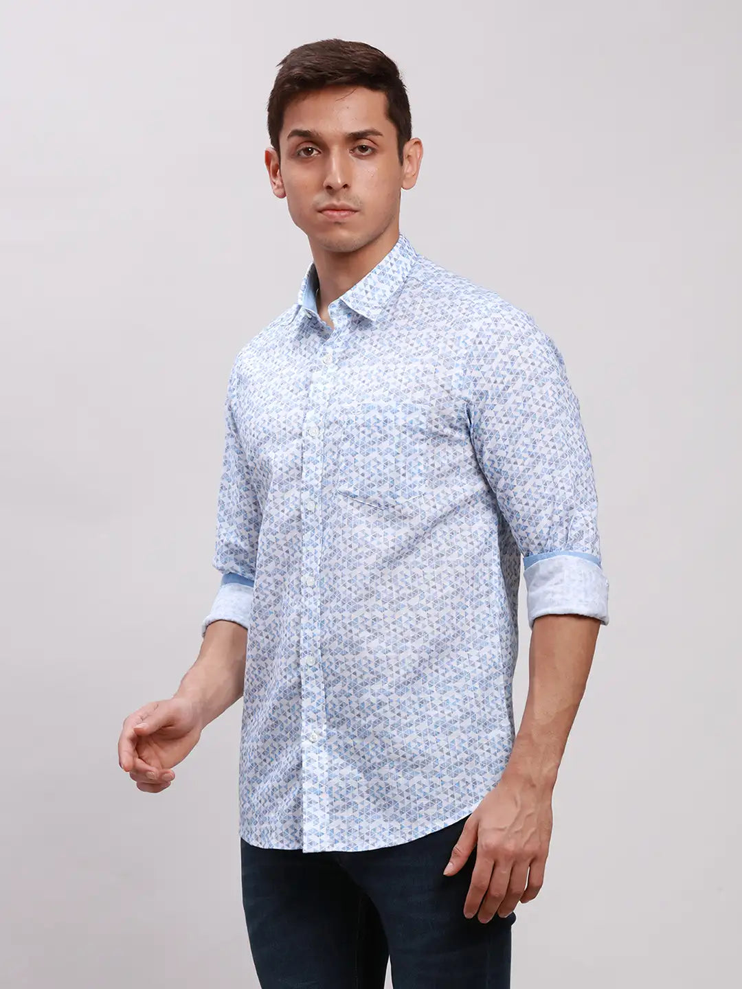 ColorPlus Men Blue Checks Tailored Fit Cotton Full Sleeve Cut Away Collar Shirt