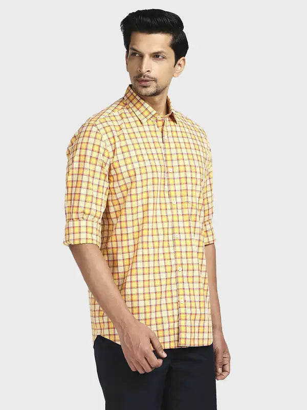 Men Tailored Fit Medium Green Shirt