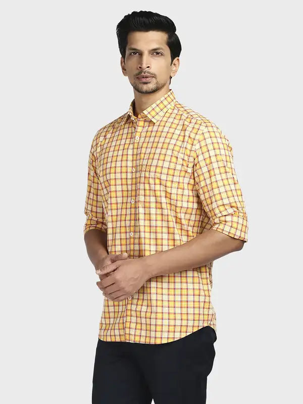Men Tailored Fit Medium Green Shirt