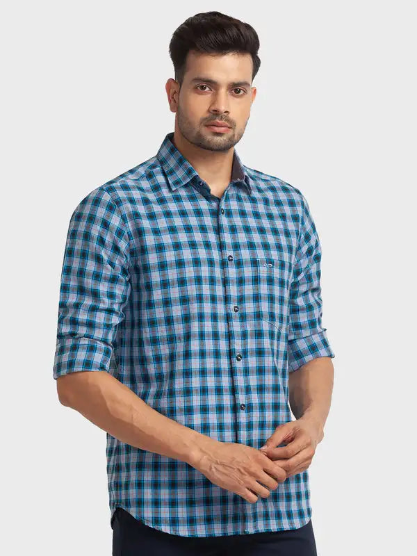 Men Tailored Fit Yellow Shirt