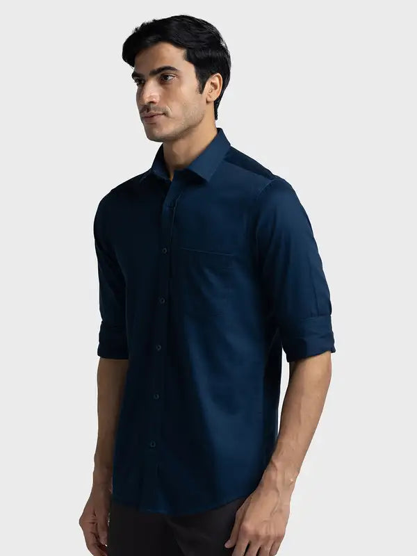 Men Tailored Fit Maroon Shirt