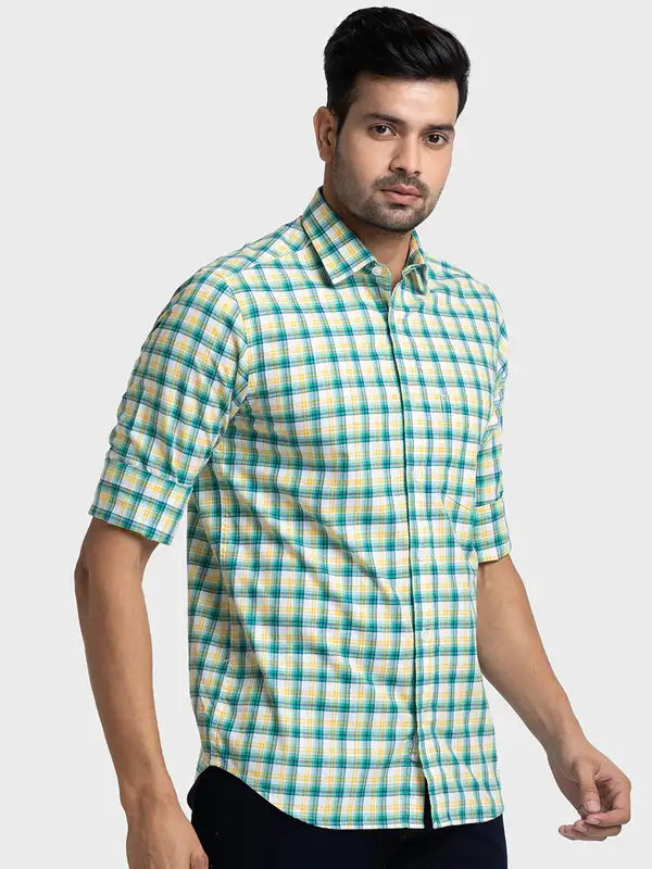Men Tailored Fit Red Shirt