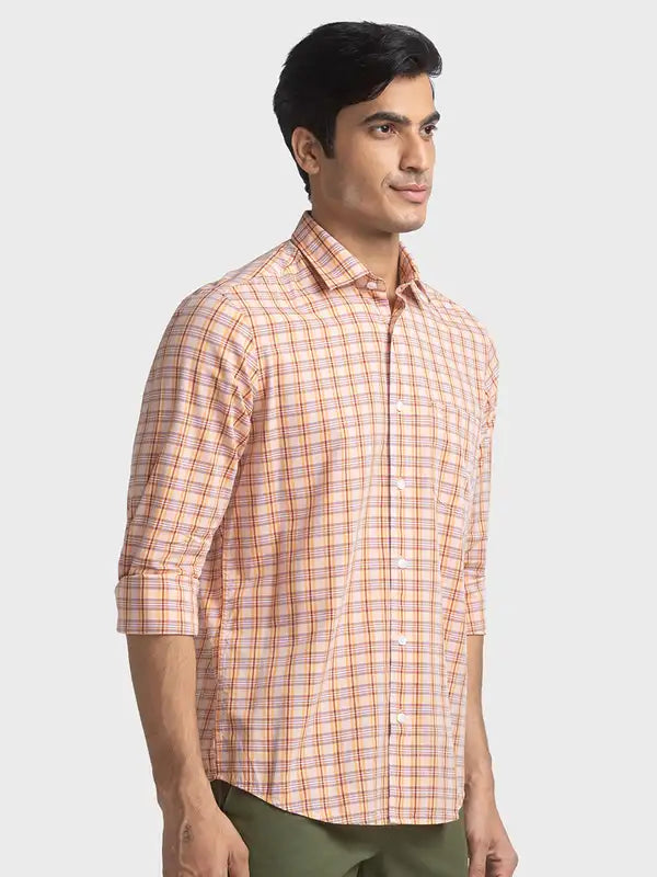 Men Tailored Fit Red Shirt